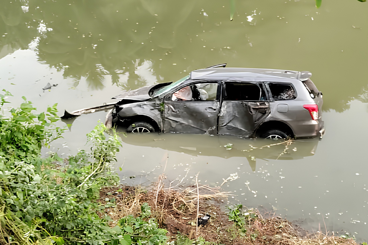 Toddler Killed in Rajbari Road Collision