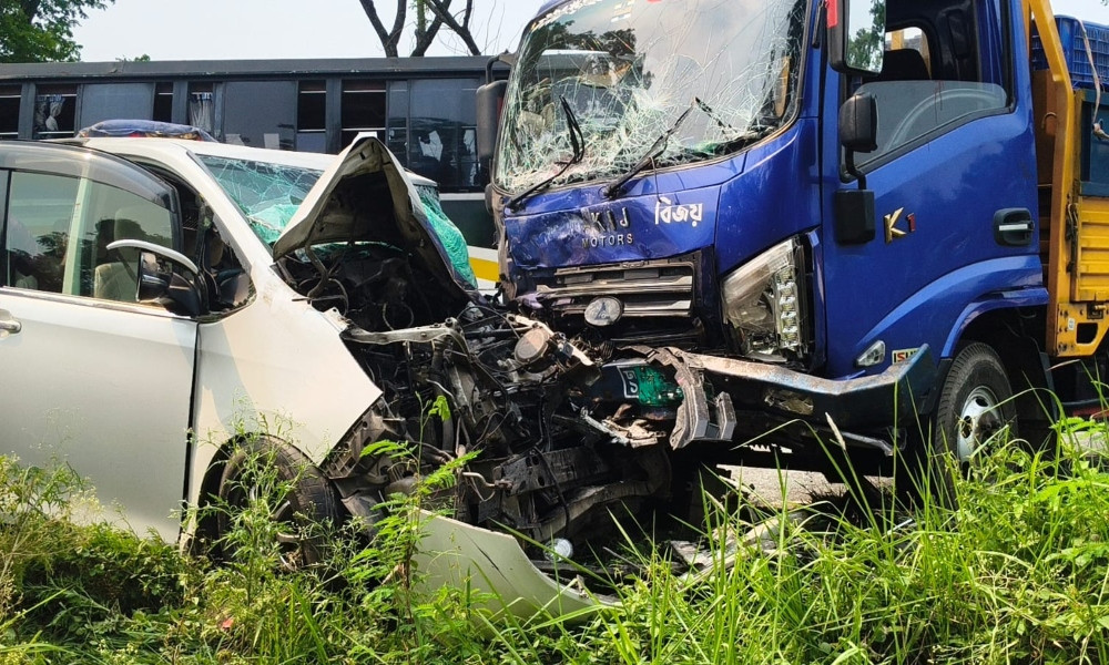 Two Children Killed in Road Collision