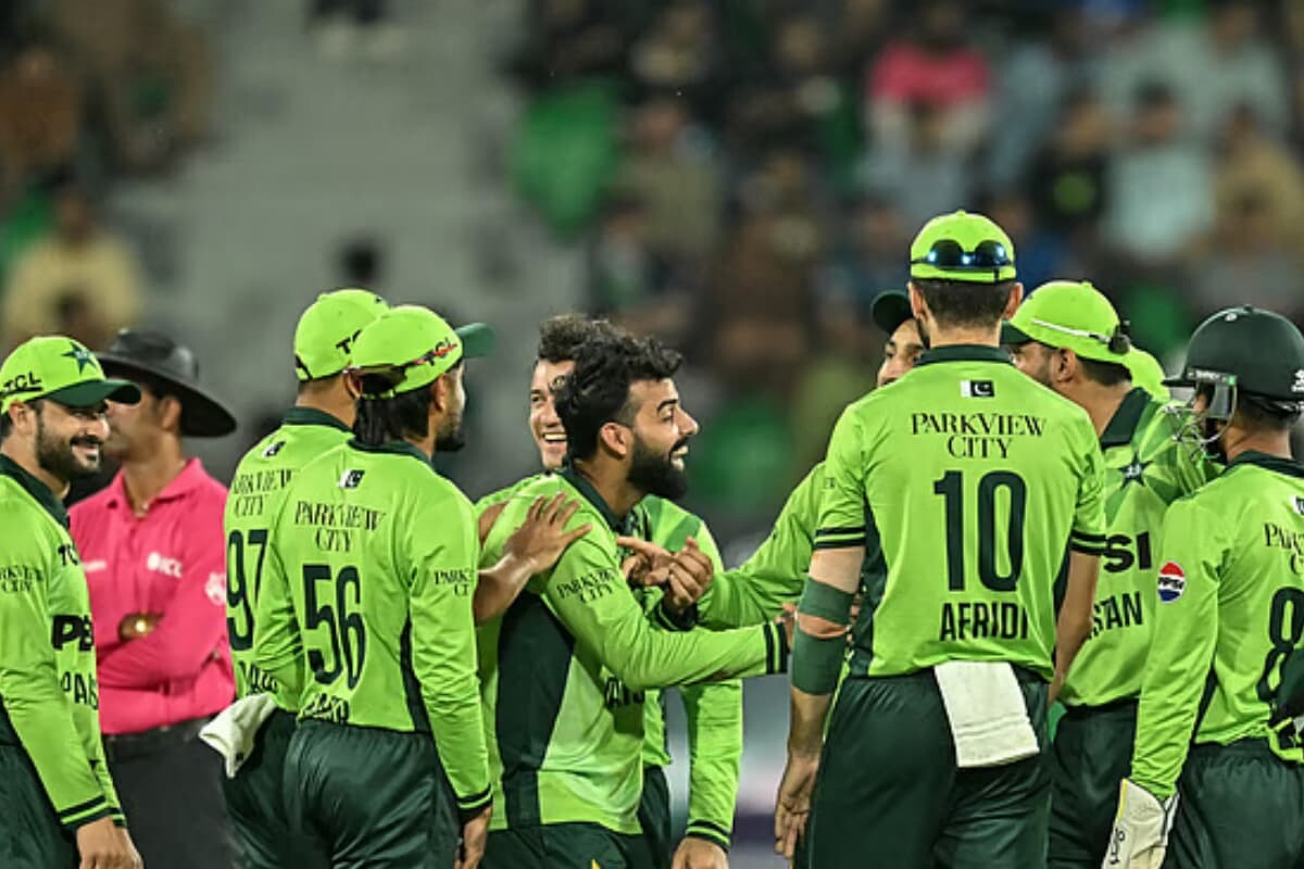 Pakistan Edge Australia to Claim ODI Series Title