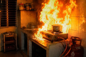 Uttara Gas Leak Fire Injures Three