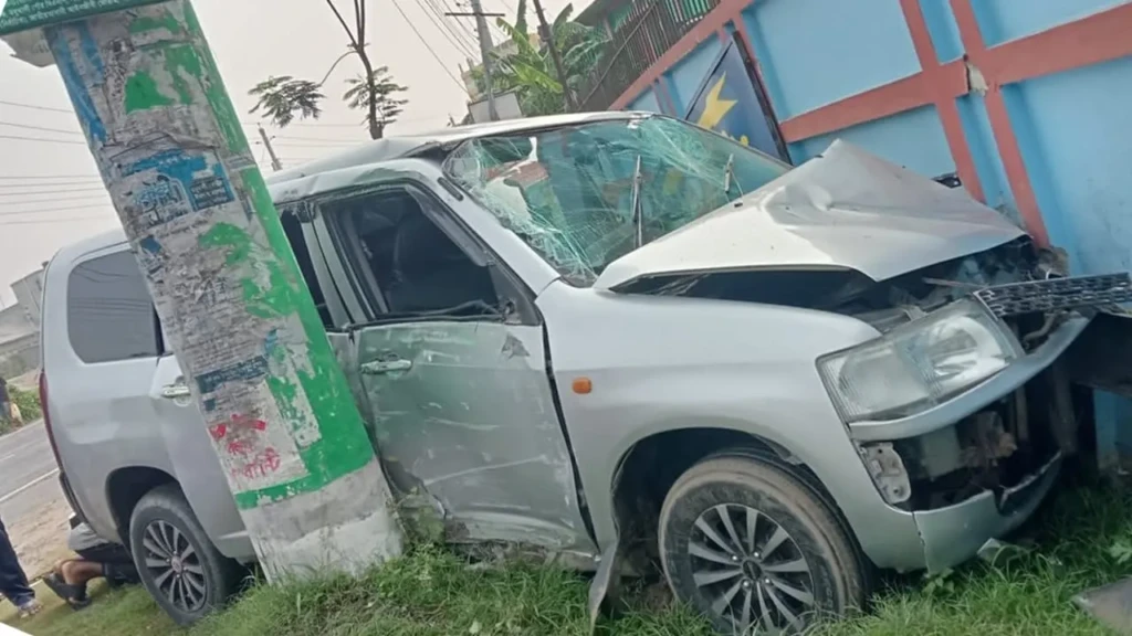 Woman Dies En Route Home After Crash Woman Dies En Route Home After Crash