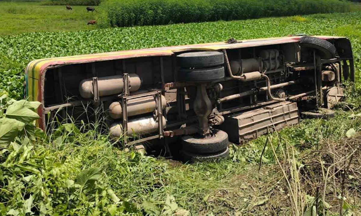 12 Injured as Passenger Bus Overturns into Ditch in Brahmanbaria