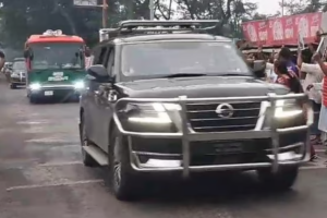 Brick Dropped Before Prime Minister Tariq Rahman’s Convoy in Madaripur