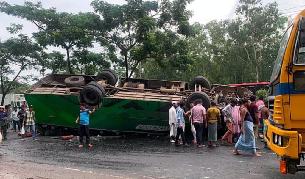 Fatal Sunday Morning Road Accidents in Sitakunda Leave Two Dead