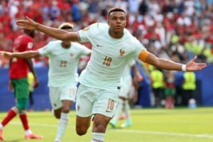 France reach World Cup semi-finals despite Mbappé penalty miss