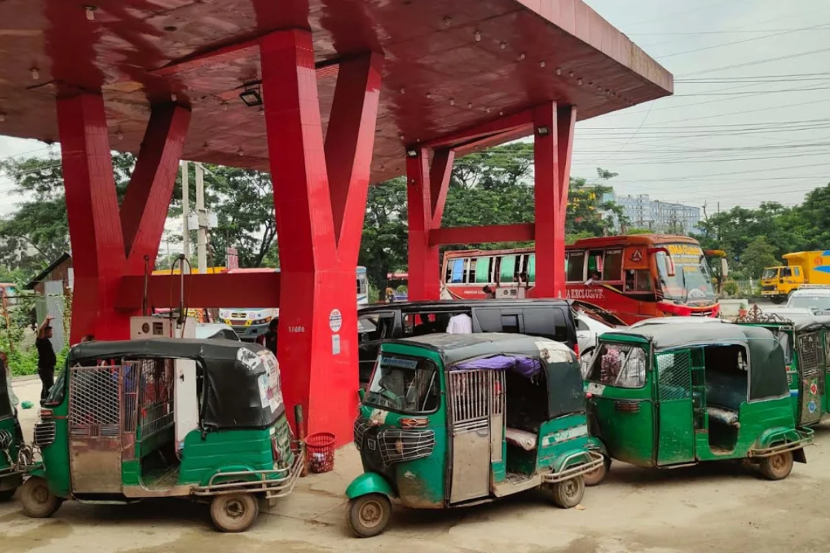 Gridlock and Lost Earnings as Capital Faces Severe Gas Shortage