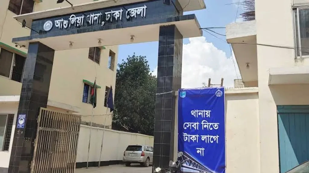 Gunfire Erupts as Attackers Shoot at Police in Ashulia Gunfire Erupts as Attackers Shoot at Police in Ashulia