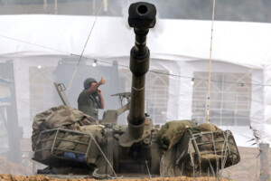 Iran Launches Retaliatory Strikes Across US Bases