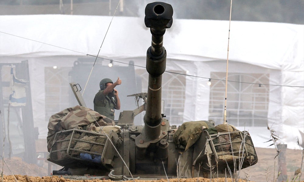 Iran Launches Retaliatory Strikes Across US Bases