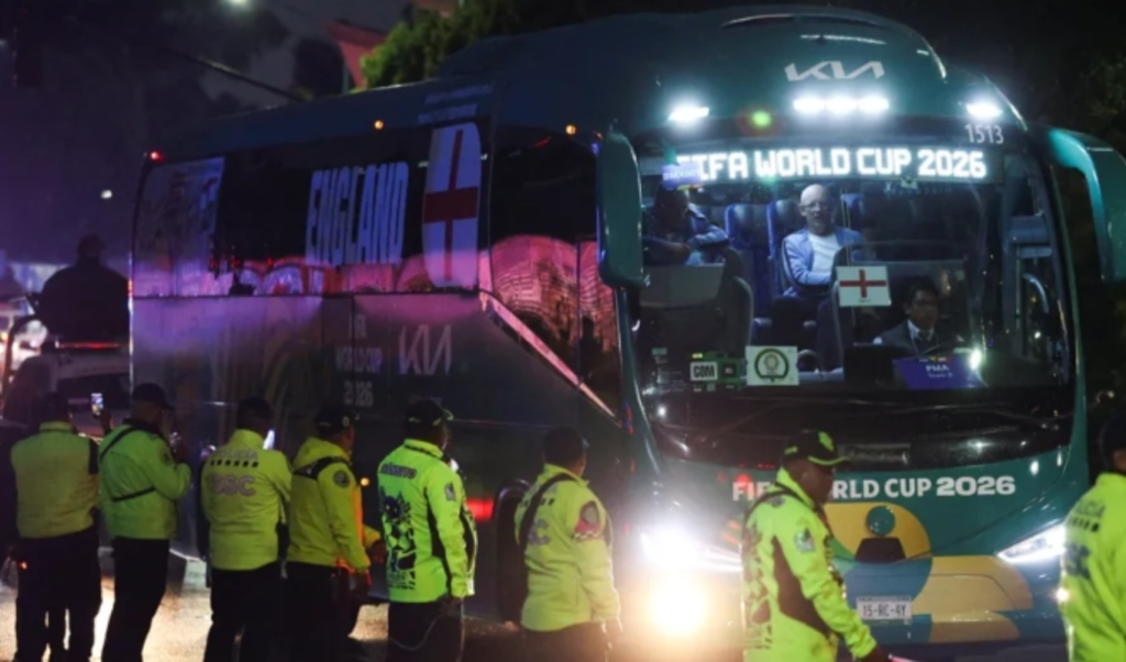 Mexico Fans Disrupt Englands World Cup Preparations Mexico Fans Disrupt England's World Cup Preparations