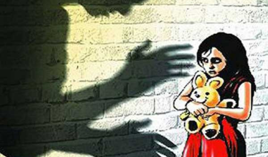 Police Hunt Suspect After Young Child Assaulted in Satkhira Police Hunt Suspect After Young Child Assaulted in Satkhira