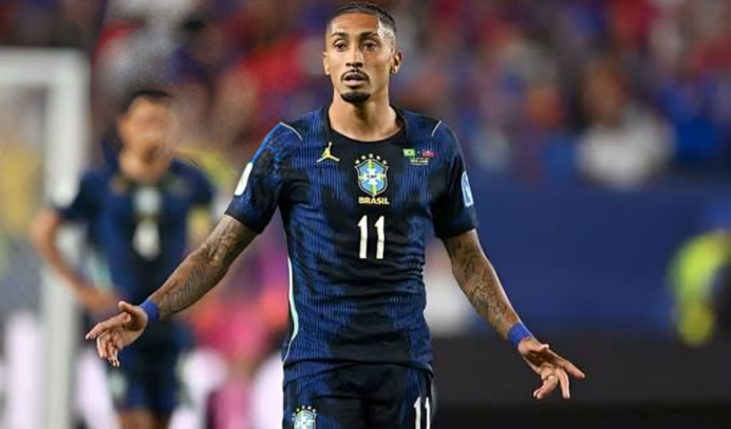 Raphinha Returns to Brazil Training Before Norway Clash Raphinha Returns to Brazil Training Before Norway Clash