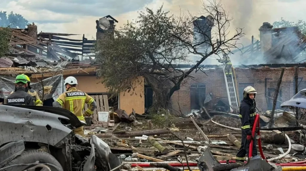 Russian Strikes Kill At Least 14 Across Ukraine Russian Strikes Kill At Least 14 Across Ukraine