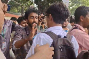 Students’ March Faces Internal Clash, Journalist Allegedly Assaulted