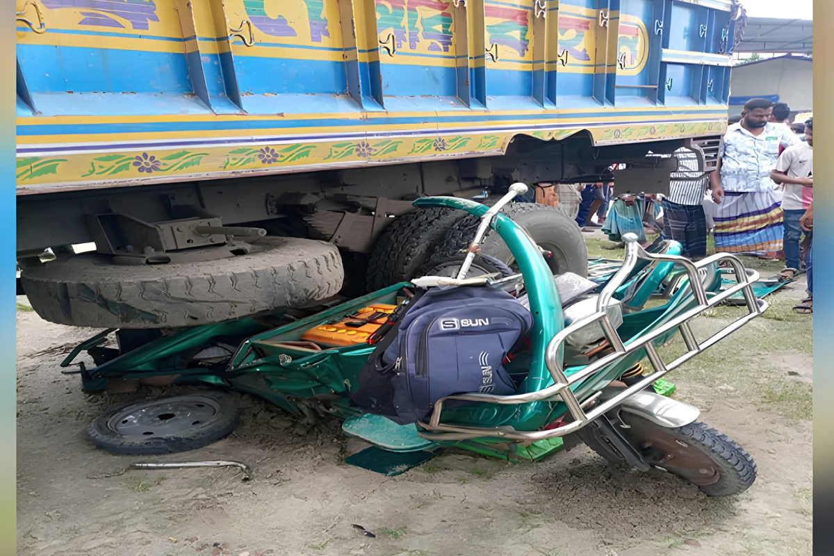 Three Dead as Lorry Collides with Auto-Rickshaw in Mymensingh