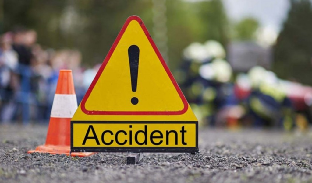 Two Dead in Fatal Bus Noshimon Collision in Munshiganj Two Dead in Fatal Bus-Noshimon Collision in Munshiganj