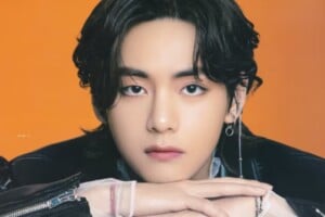 BTS Star V Reveals Hearing Loss in Right Ear