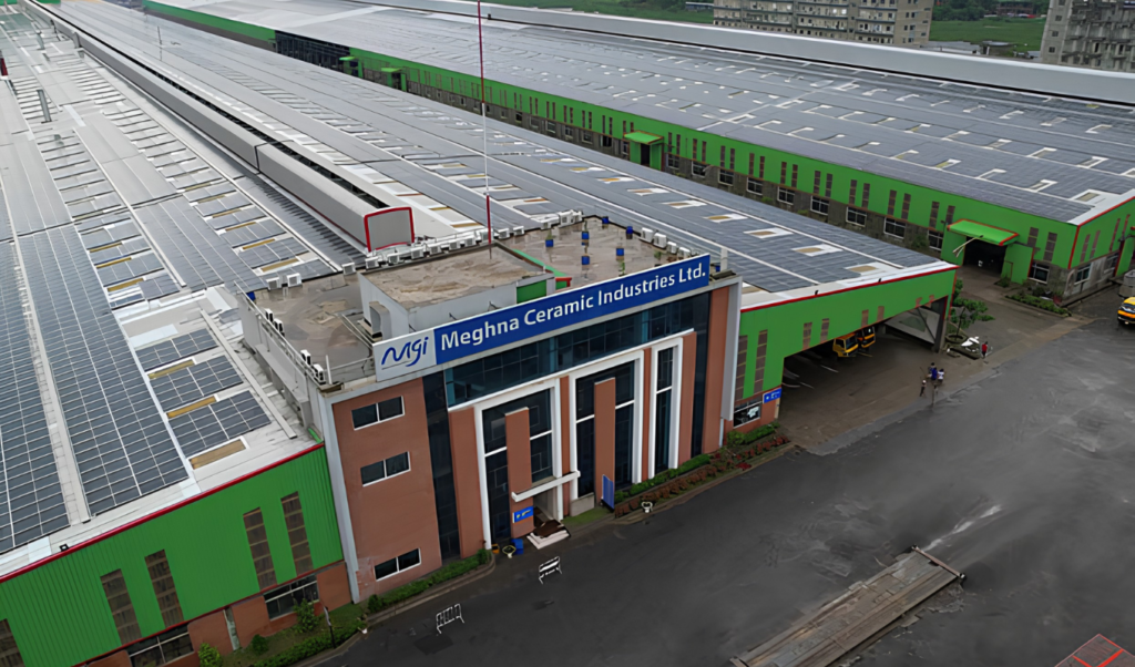 Bangladeshi Industrial Giants Shift to Solar Power Amid Energy Crisis