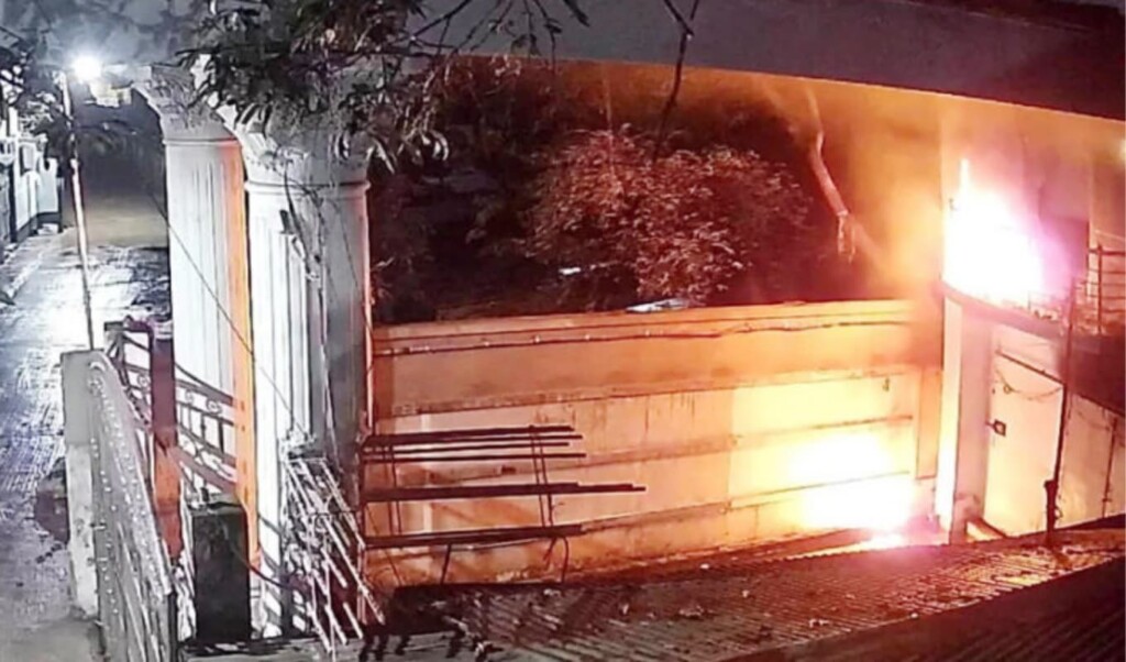 Chattogram Ancestral Home of Former Education Minister Targeted in Arson Attack