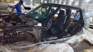 Customs Detects Four Luxury Vehicles Smuggled Disguised as Spare Parts Customs Detects Four Luxury Vehicles Smuggled Disguised as Spare Parts
