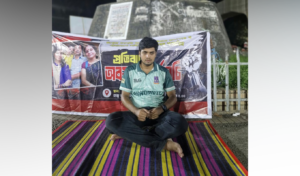 Dhaka University Student Stages Protest Demanding Justice for Rangpur Quadruple Murder