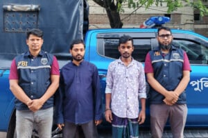 Driver killed, auto-rickshaw stolen in Narayanganj; two arrested