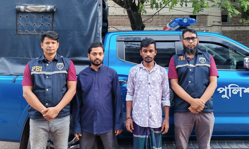 Driver killed, auto-rickshaw stolen in Narayanganj; two arrested