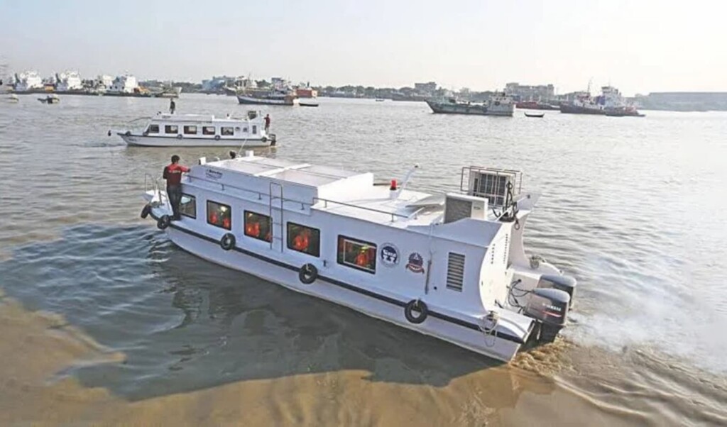 Electric Water Buses to Circumvent Dhaka's Traffic via Circular Waterway