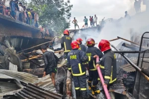 Fire Erupts in Shyamoli, Brought Under Control After 40 Minutes