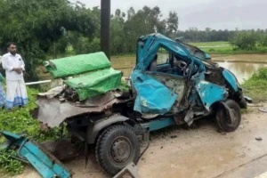 Four Killed, Eight Injured in Chakaria Bus-Leguna Crash
