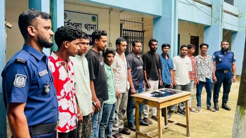 Fourteen Arrested in Netrokona Following Attempted Chhatra League Rally 3 Fourteen Arrested in Netrokona Following Attempted Chhatra League Rally