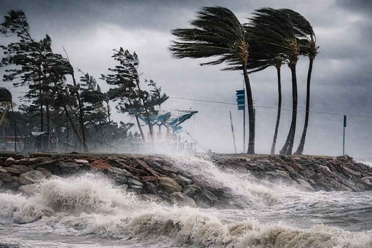Heavy Rain and Violent Gusts Forecast Across Thirteen Districts
