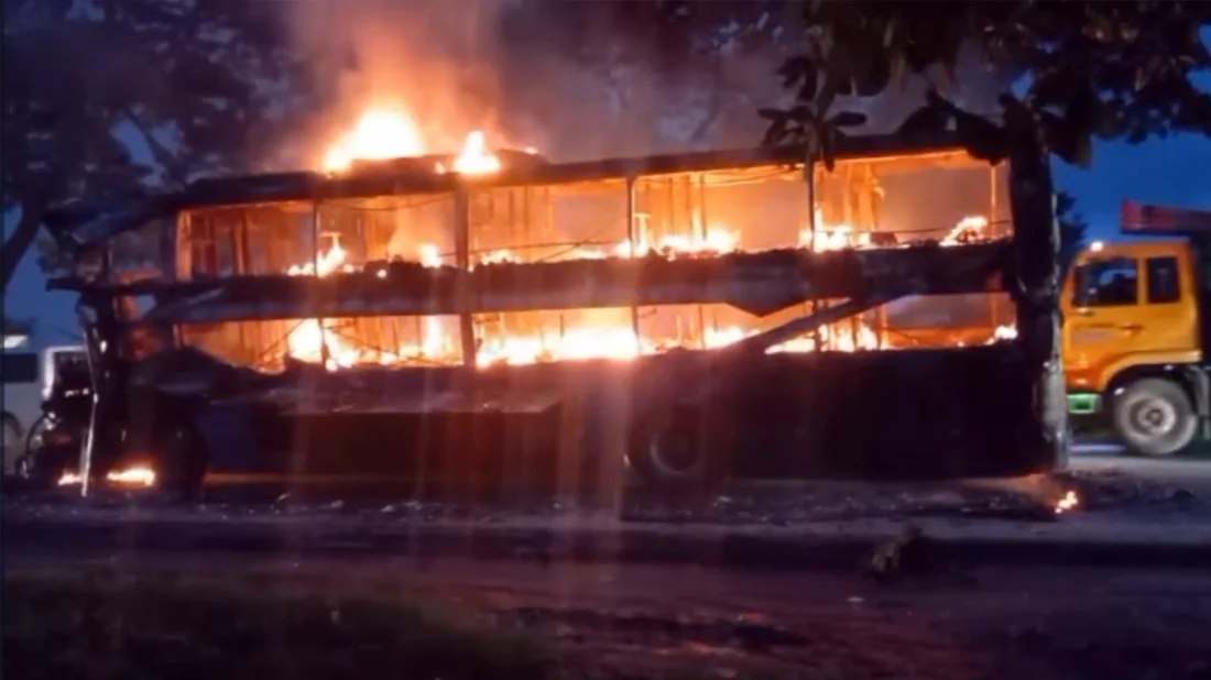 Sleeper Coach Destroyed by Fire After Highway Collision