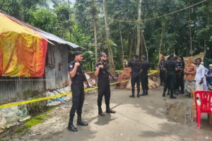 Three Family Members Burnt in Bomb-Like Object Blast