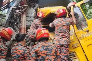 Three Killed, 15 Injured in Chandpur Bus-Truck Collision