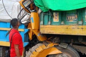Three Killed as Truck Crashes into Broken-Down Vehicle