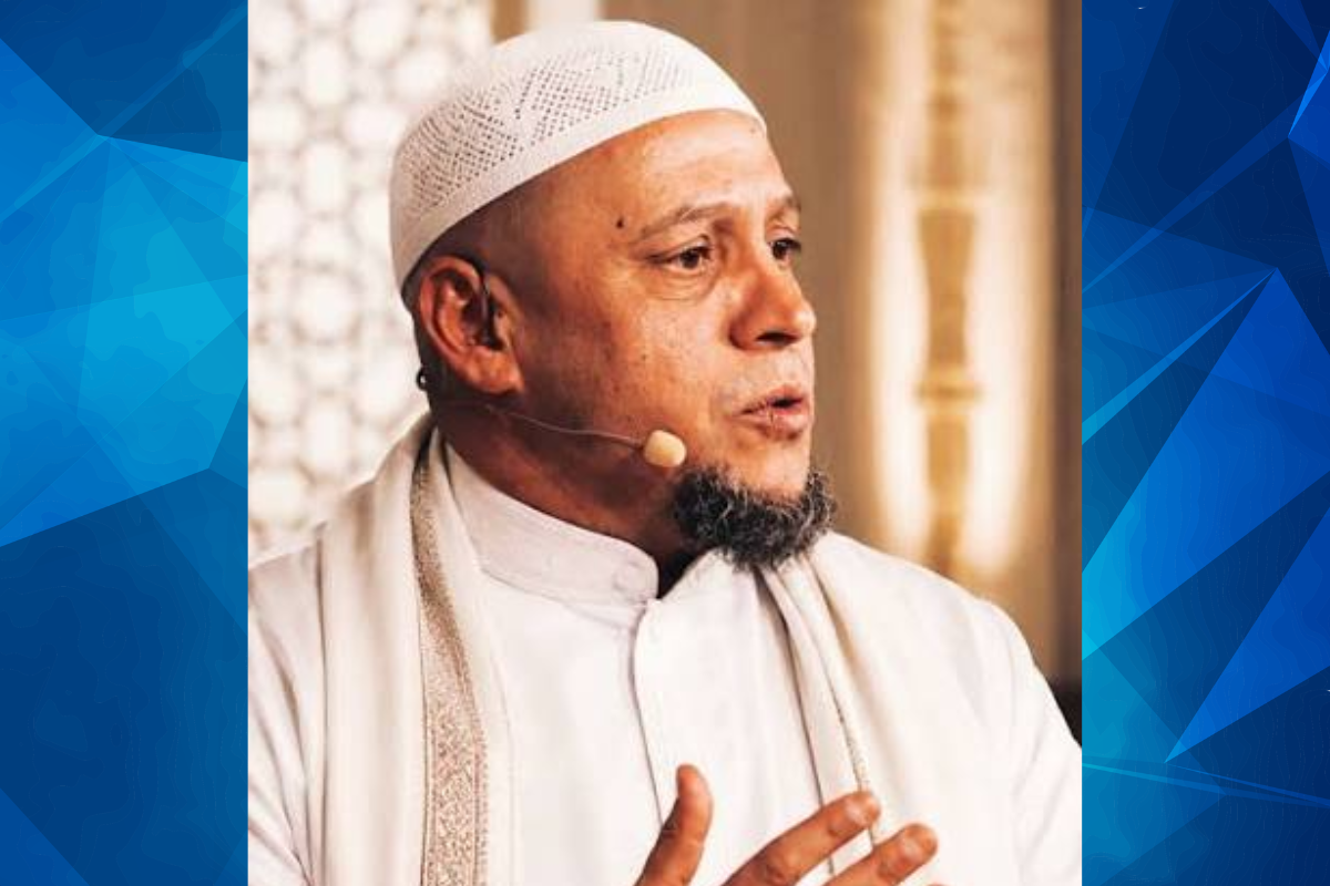 Former Footballer Roberto Carlos Has Converted to Islam
