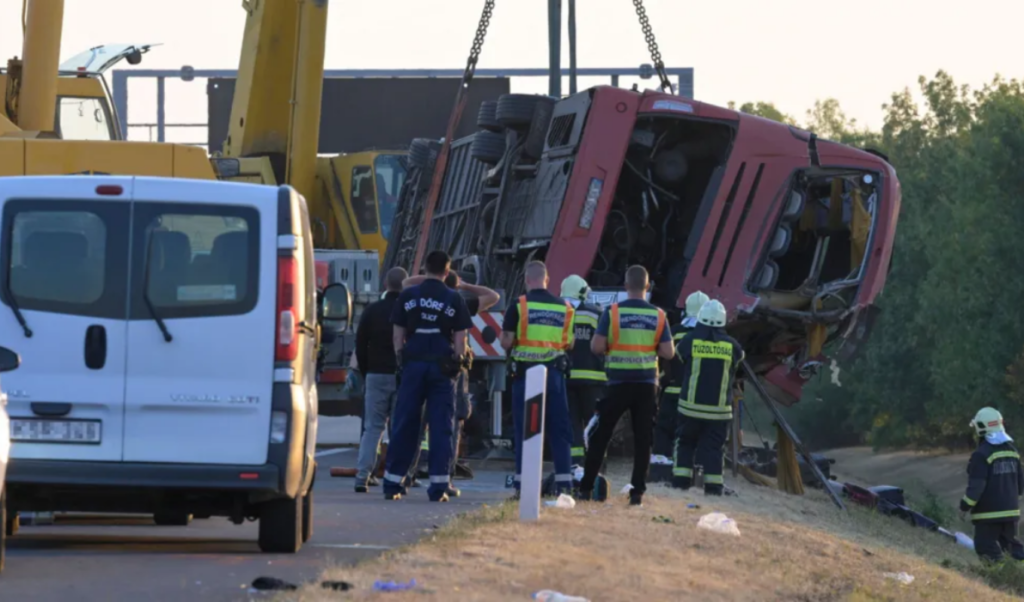 Twelve Dead as Polish Tourist Bus Overturns in Hungary Twelve Dead as Polish Tourist Bus Overturns in Hungary