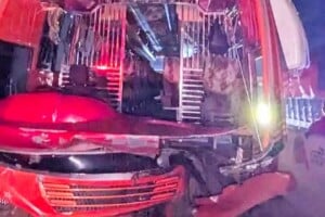 Two Killed as Dhaka-Bound Bus Crashes into Broken-Down Truck