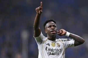 Vinícius Commits Future to Real Madrid