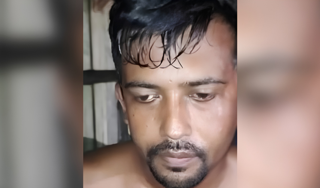 Youth Wing Politician Detained Unclad at Womans Residence in Satkhira Youth Wing Politician Detained Unclad at Woman's Residence in Satkhira