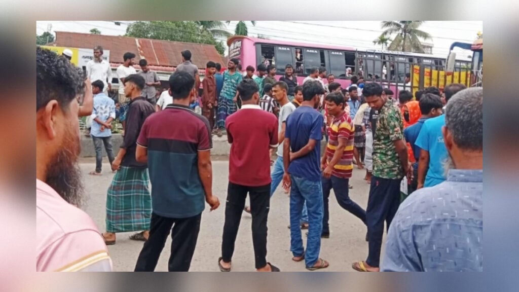 CNG Drivers Block Dhaka-Mymensingh Highway Over Gas Shortage
