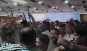 Clash between two factions of Chhatra Dal at Kushtia BNP's exchange meeting
