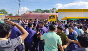 Cox's Bazar Express Derails In Patiya After Striking Stranded Pickup