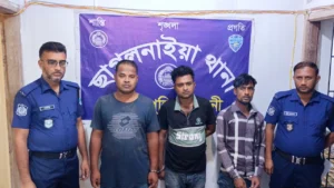 Fake Officers Detained Over Phone Searches and Extortion in Feni Fake Officers Detained Over Phone Searches and Extortion in Feni