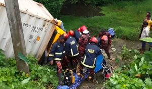 Lorry Driver Rescued Alive After Four-Hour Highway Trap