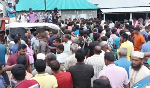 Protesting Farmers Attempt Roadblock Over Fertilizer Supply in Bhurungamari