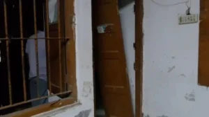 Seventeen Suspected Juvenile Gang Members Escape Police Custody in Cumilla