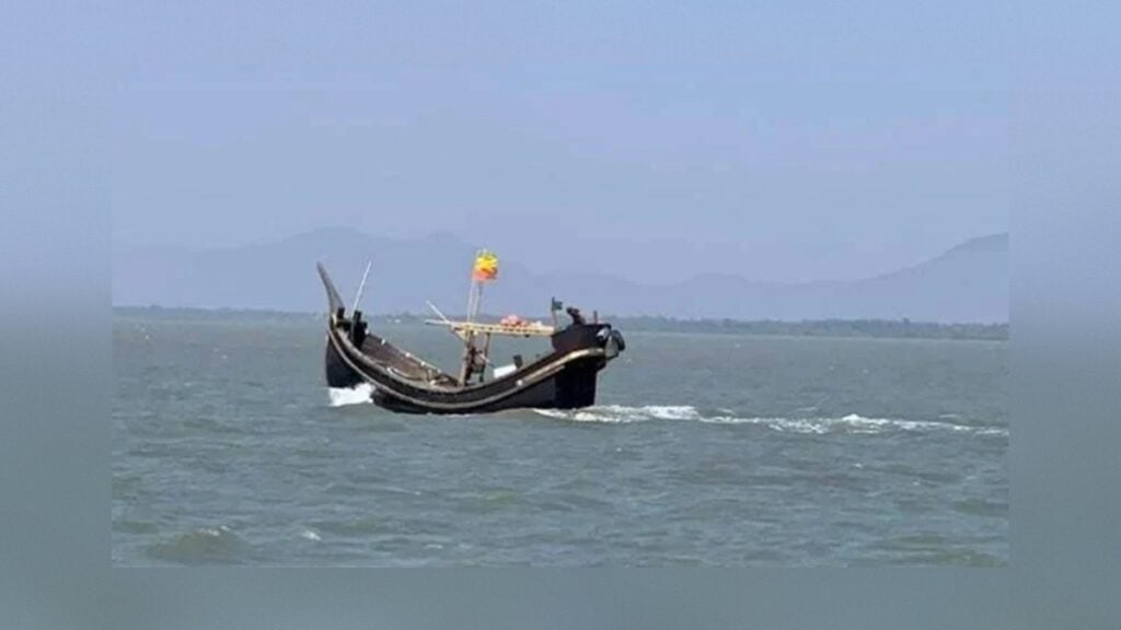 15 Bangladeshi Fishermen Face Six Months in Myanmar Prisons