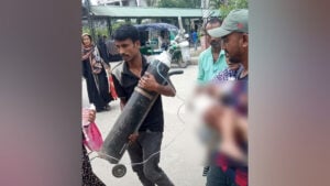Child Dies After Relatives Rush Through Faridpur Hospital